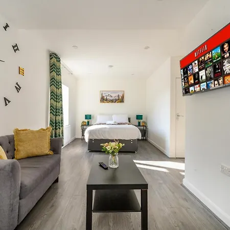 Apartamento F2Hr - Cozy Double Room With Fast Wifi