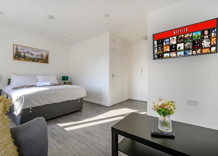 11f2 Captivating & Luxurious Apartment Bradford (West Yorkshire)